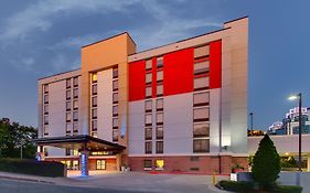 Holiday Inn Express & Suites Atlanta n-Perimeter Mall Area